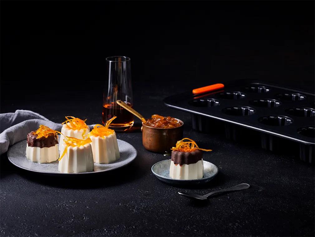 Weihnachts-Cannelés aus Orangenpannacotta mit Schokolade