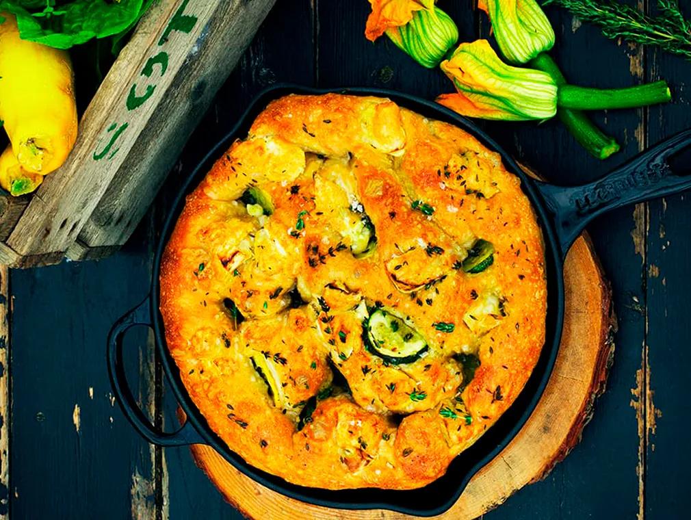 Zucchinibrot aus der gusseisernen Pfanne