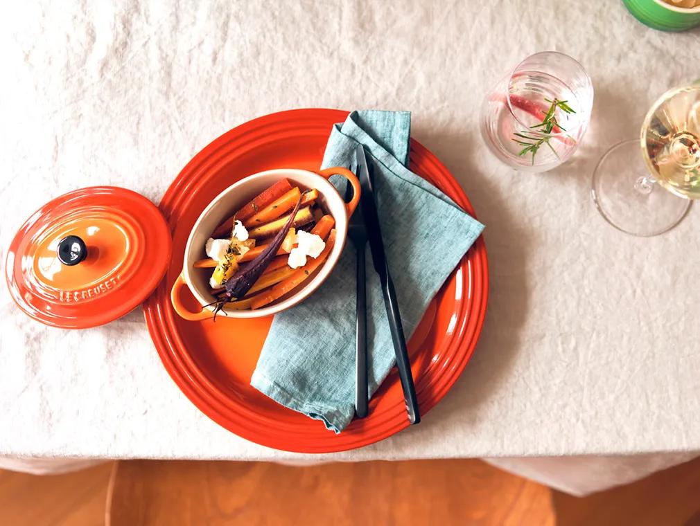 Bunte Karotten mit Ziegenfrischkäse