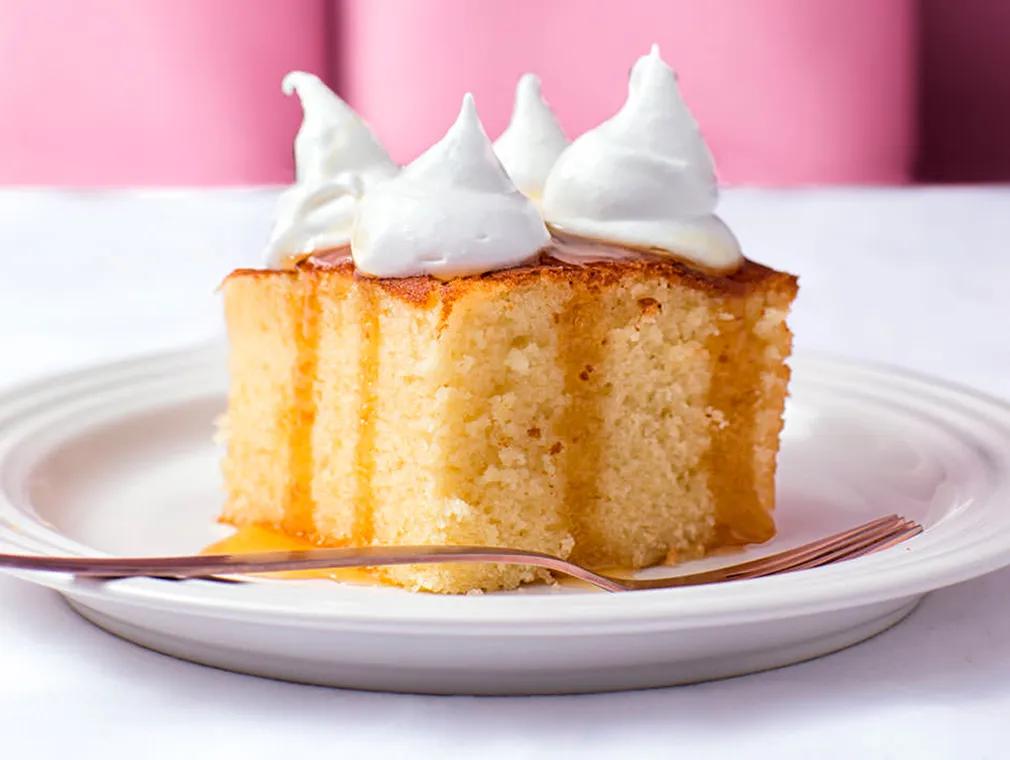 Vanille-Biskuitteilchen mit Mashmallow-Frosting