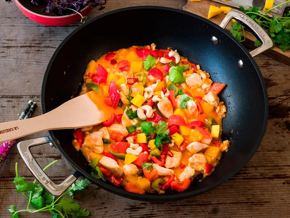 Rotes Hühnchen-Curry