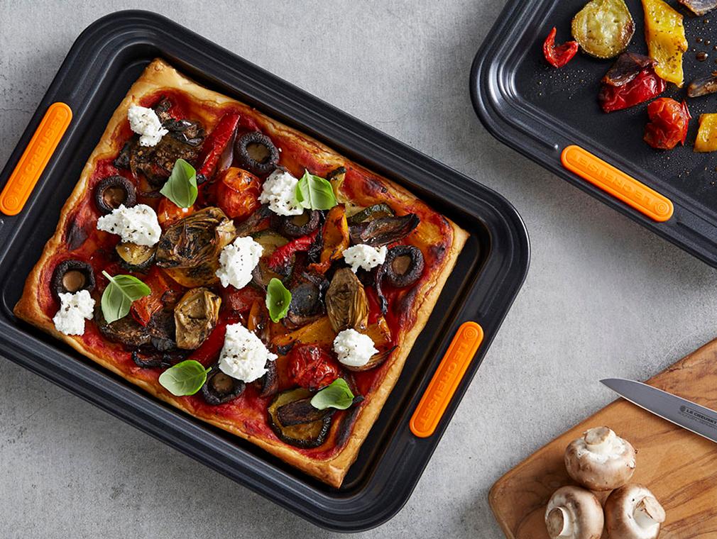 Blätterteigpizza mit Röstgemüse und Ziegenkäse