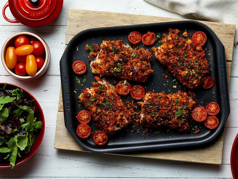 Knuspriger Kabeljau mit Chorizo und Strauchtomaten