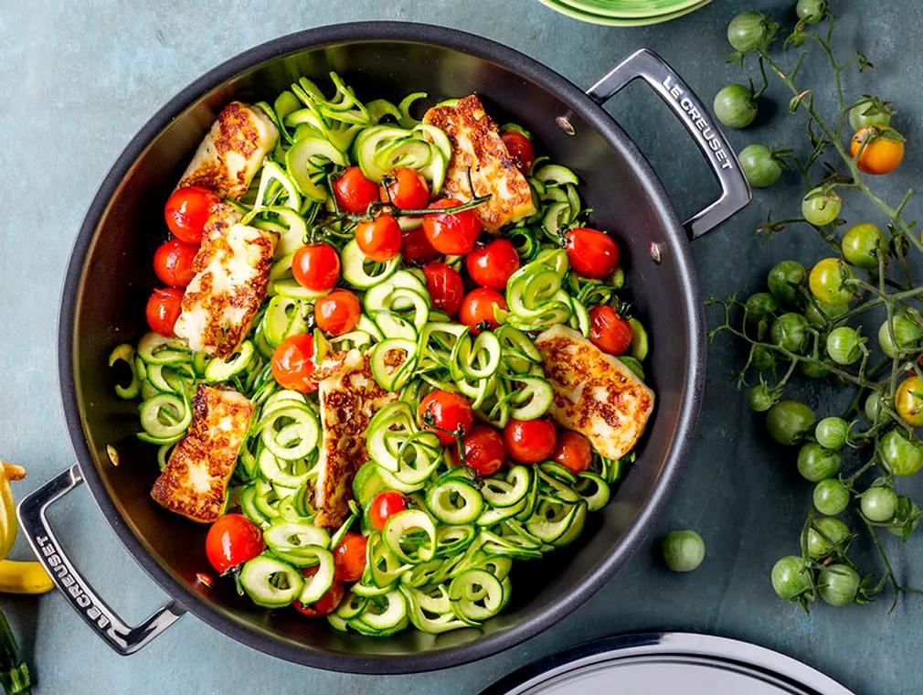 Sommertopf mit Zucchini-Nudeln